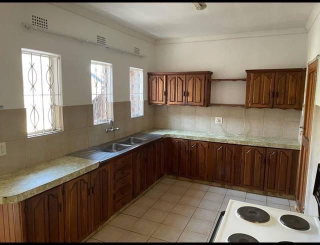 3 BEDROOM HOUSE FOR SALE IN MEYERVILLE